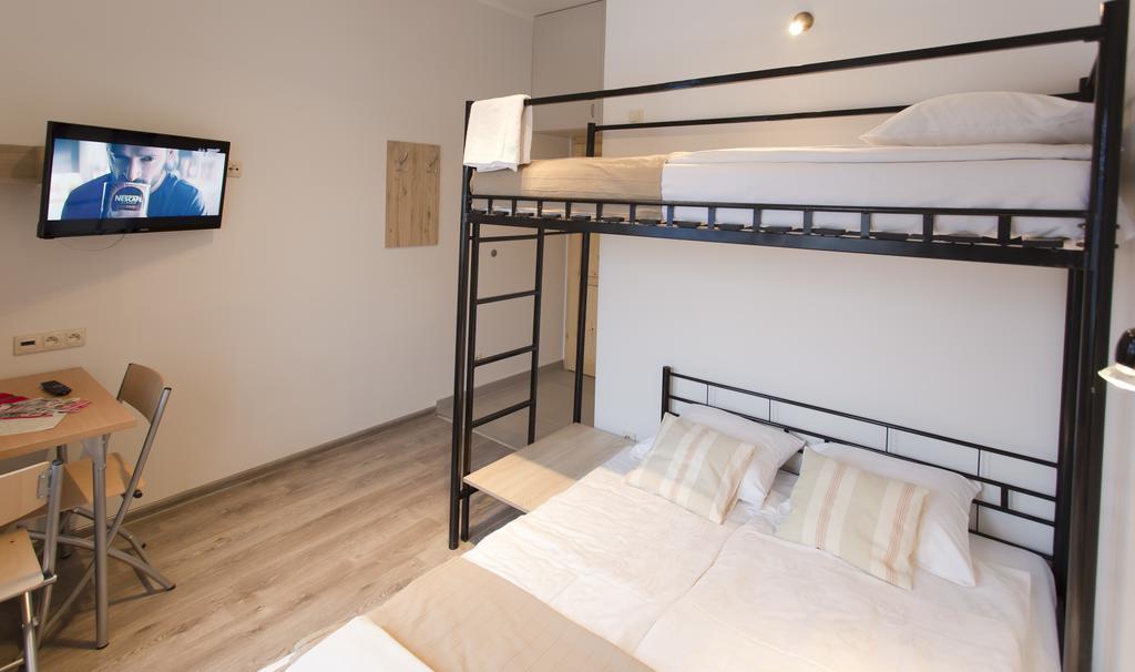 Arcus Premium Hostel Varşova Dış mekan fotoğraf